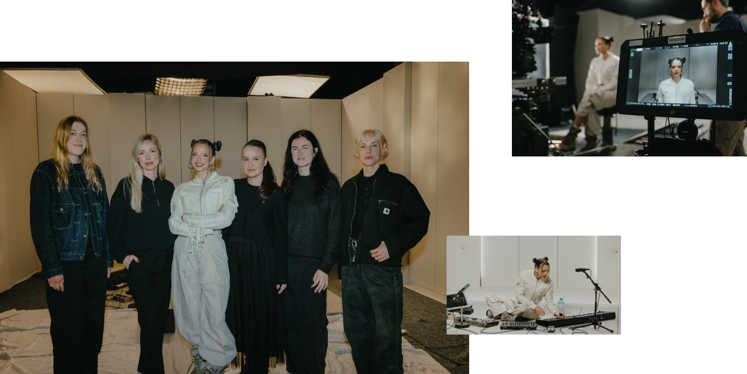Nina Chuba im #jungbleiben Portrait, all female Team